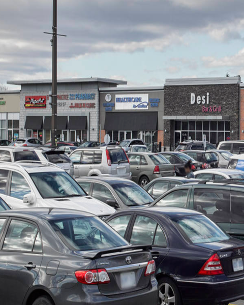 925 Rathburn Road East (Tomken Plaza)