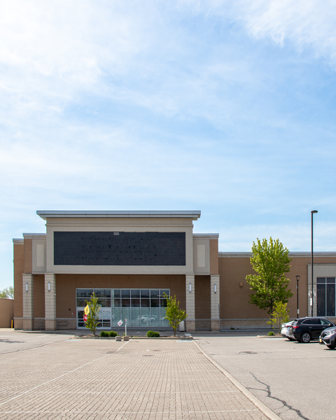 3985 Highway 7 (Uptown Market)