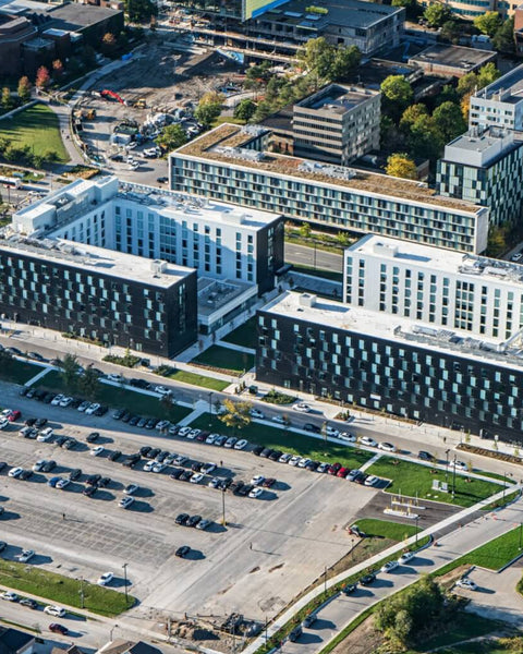 URBAN REFORM REALTY INC. COURTAGE IMMOBILIER | 95, chemin The Pond, Toronto